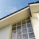Wit huis met beige kozijnen - 5