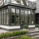 Wit huis met zwarte kozijnen - 5